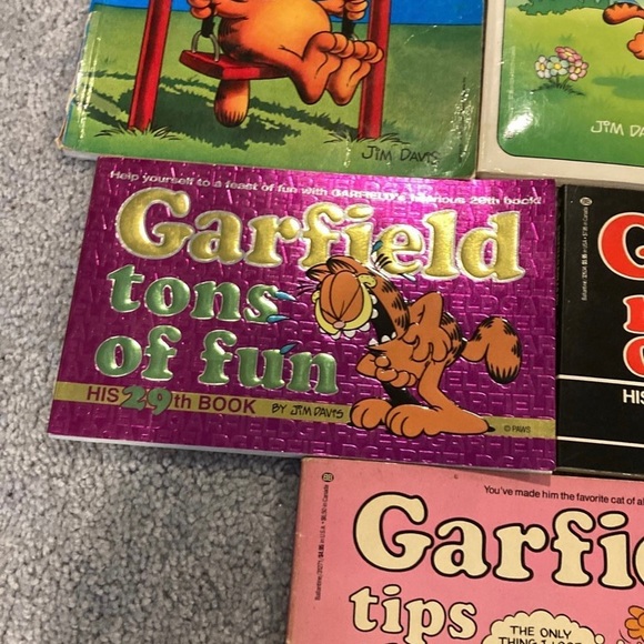 Garfield Comic Books - Picture 4 of 9
